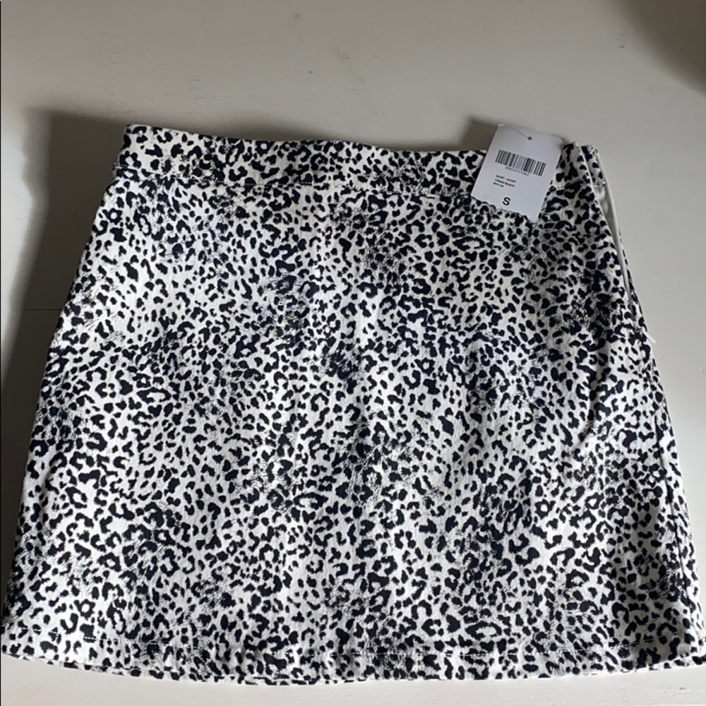 Forever 21 Leopard skirt
